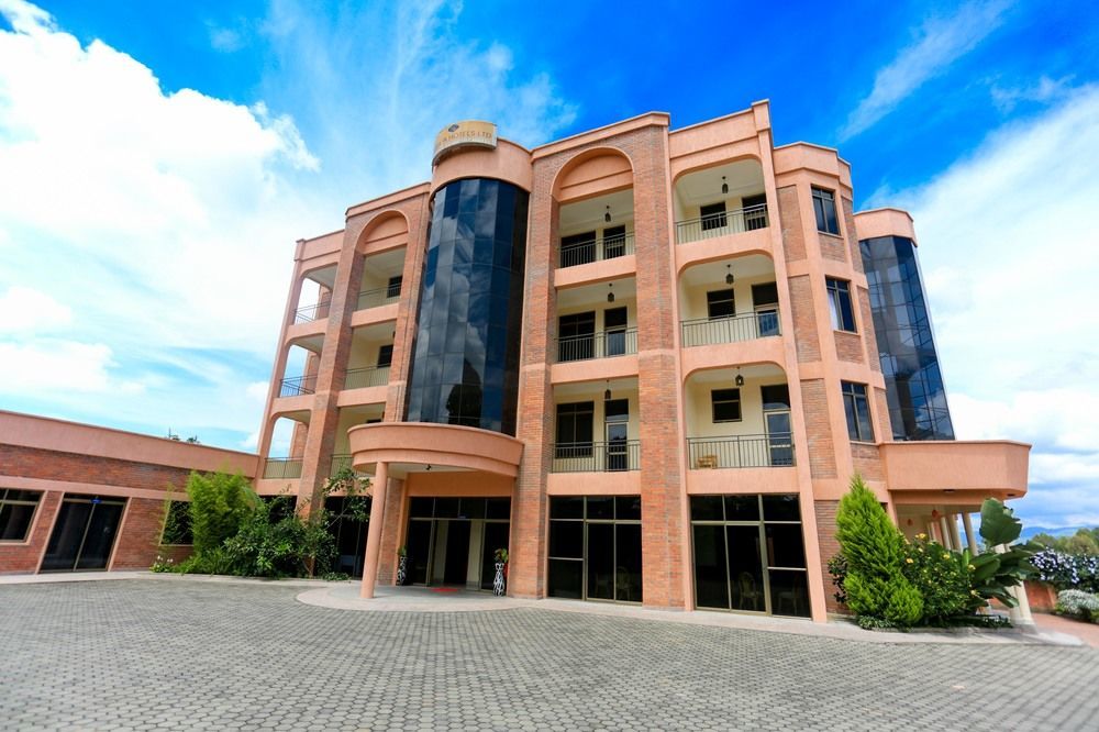 Faraja Hotel Ruhengeri Bagian luar foto